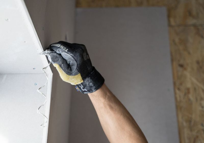 Sealing a gap in a foundation wall